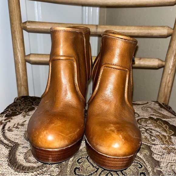 Gianni Bini Leather Ankle Boots - Picture 2 of 4